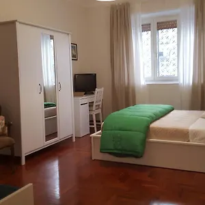 Homedieci , Rome Italie